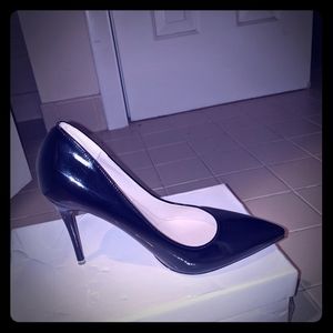 Black pumps new never used